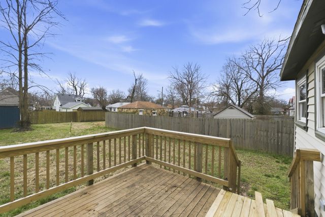 812 W Pershing Street, Springfield, MO 65806