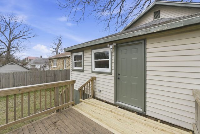 812 W Pershing Street, Springfield, MO 65806