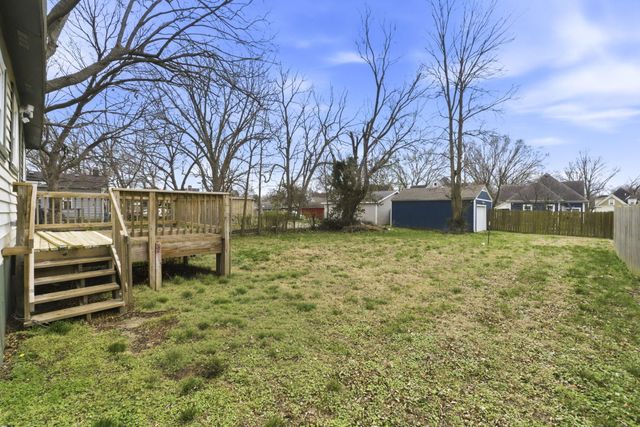 812 W Pershing Street, Springfield, MO 65806