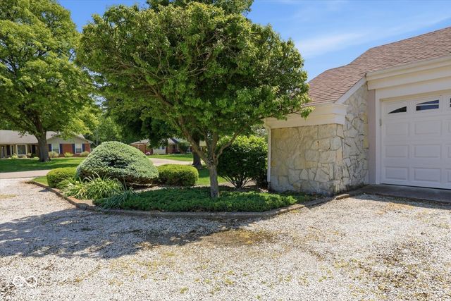 2785 N Fleming Circle, Shelbyville, IN 46176