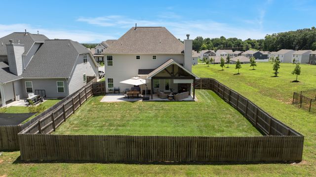 12185 Woodhollow Ln, Knoxville, TN 37932