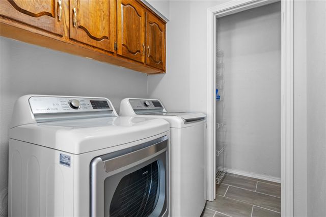 1206 Richland Oaks Drive, Richardson, TX 75081