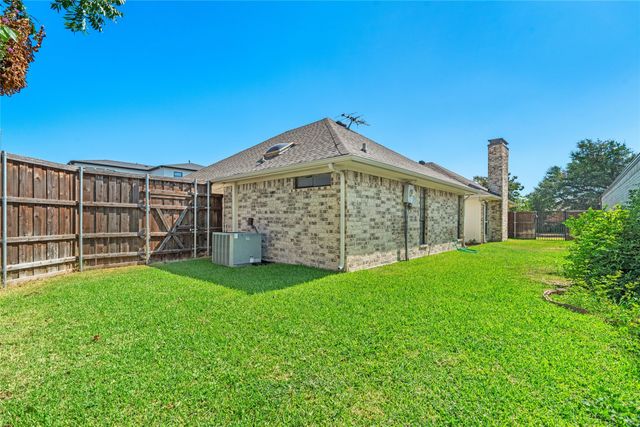 1206 Richland Oaks Drive, Richardson, TX 75081