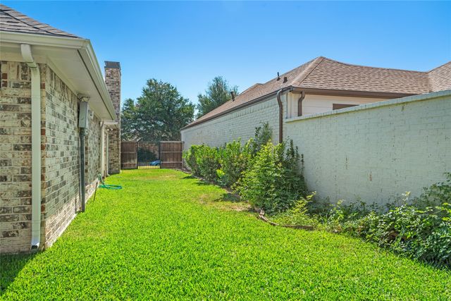 1206 Richland Oaks Drive, Richardson, TX 75081