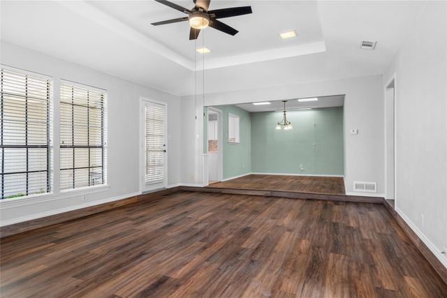 1206 Richland Oaks Drive, Richardson, TX 75081