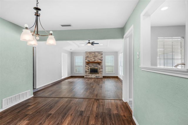 1206 Richland Oaks Drive, Richardson, TX 75081