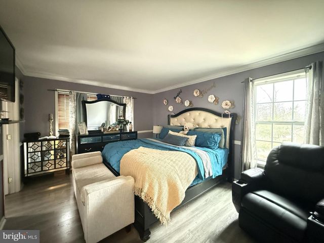 1152 DORSET DR, Bushkill, PA 18324