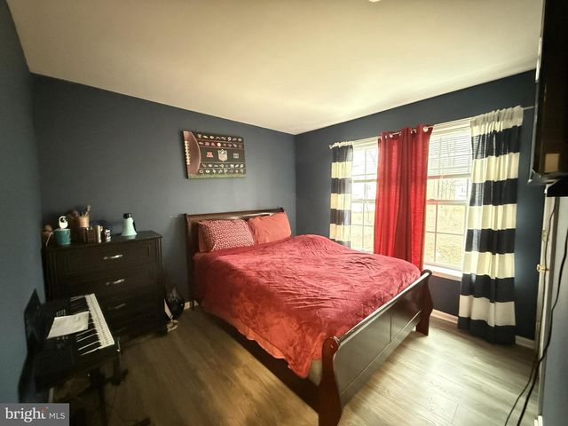 1152 DORSET DR, Bushkill, PA 18324