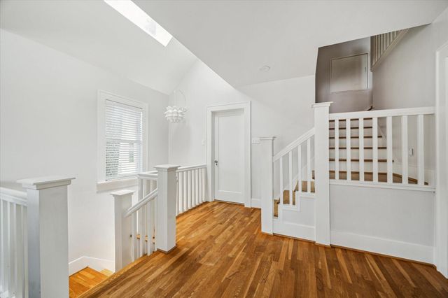 1656 Norfolk Street, Houston, TX 77006