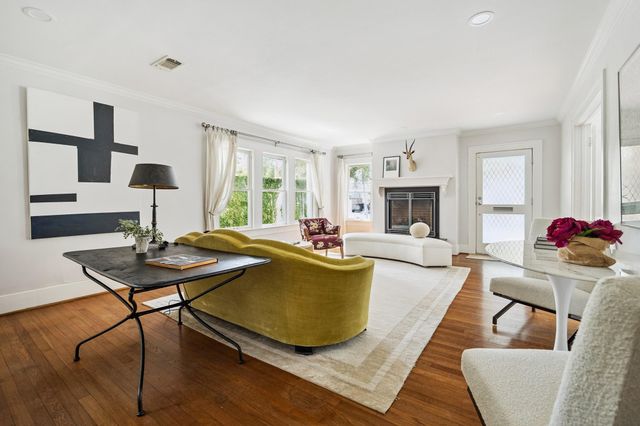 1656 Norfolk Street, Houston, TX 77006