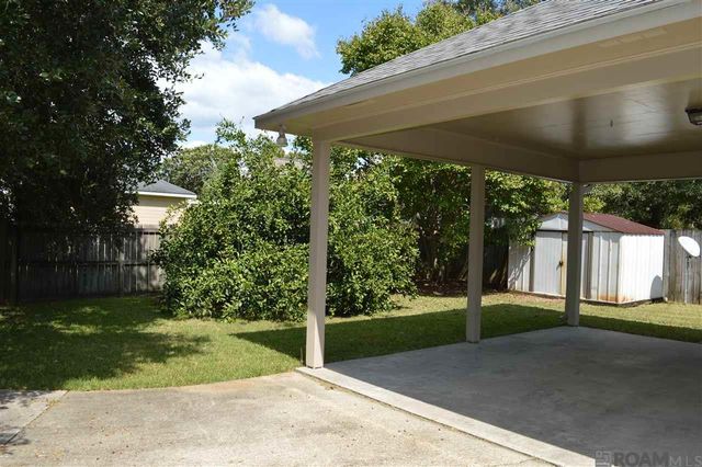 18574 Lake Iris Ave, Baton Rouge, LA 70817
