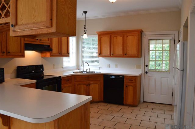 18574 Lake Iris Ave, Baton Rouge, LA 70817