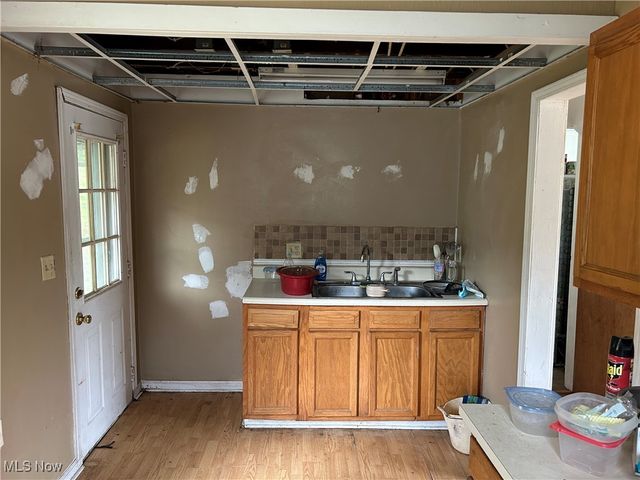 7086 Warren Sharon Road, Brookfield Twp, OH 44403