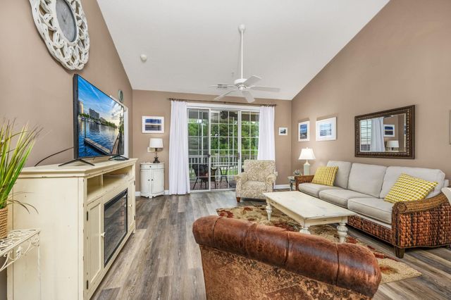 5825 Catalina Dr Unit 134, North Myrtle Beach, SC 29582
