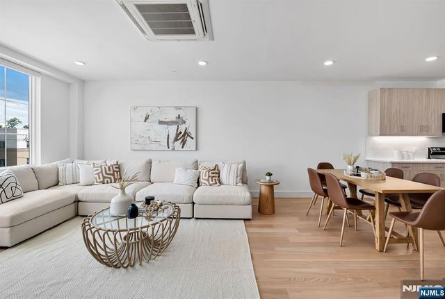 35 Jefferson Avenue 407, Westwood, NJ 07675