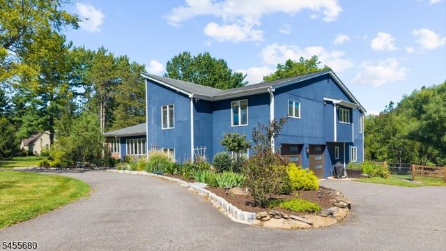 11 White Bridge Rd, Franklin Twp., NJ 08867