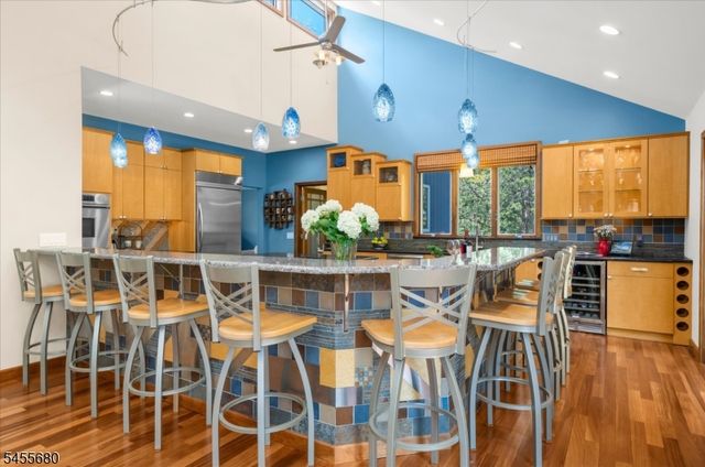 11 White Bridge Rd, Franklin Twp., NJ 08867