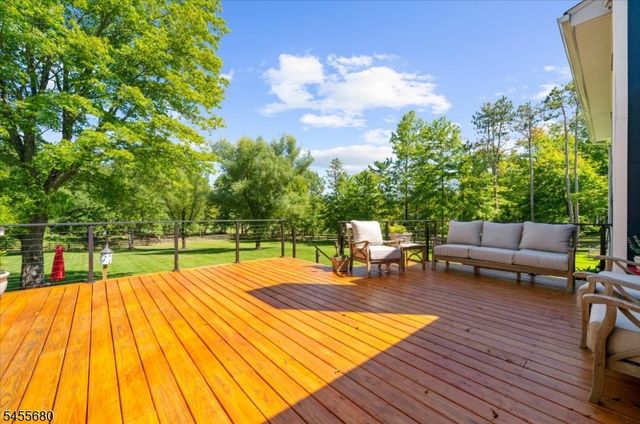 11 White Bridge Rd, Franklin Twp., NJ 08867