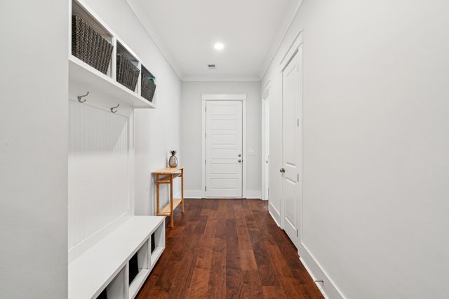 1029 Avenue Of Oaks, Charleston, SC 29407