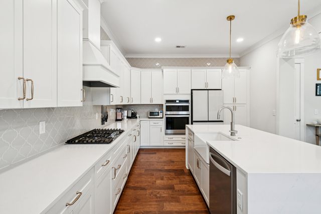 1029 Avenue Of Oaks, Charleston, SC 29407