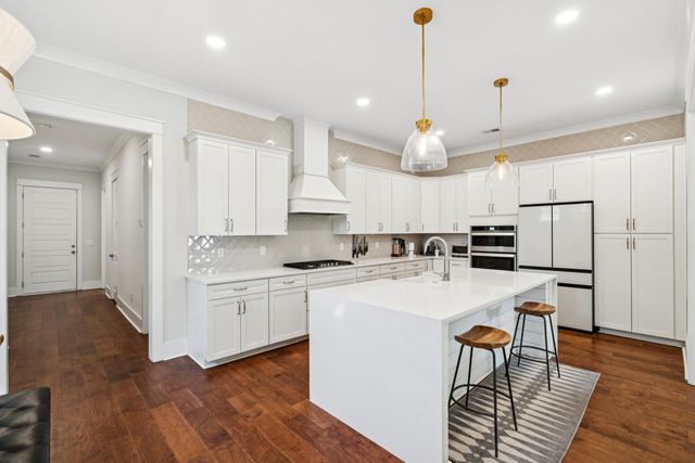 1029 Avenue Of Oaks, Charleston, SC 29407