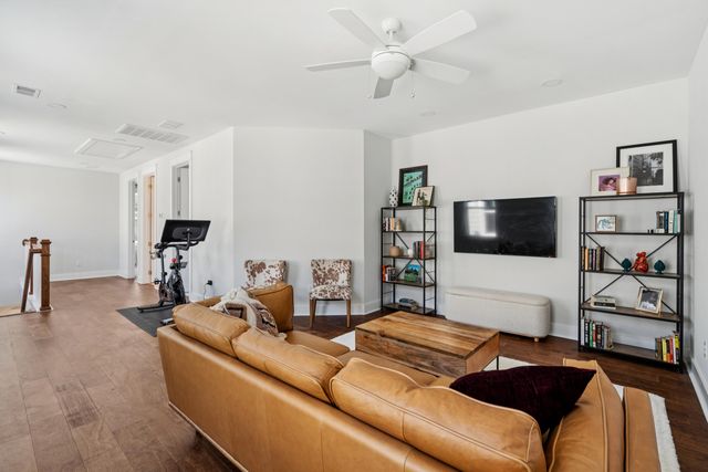 1029 Avenue Of Oaks, Charleston, SC 29407