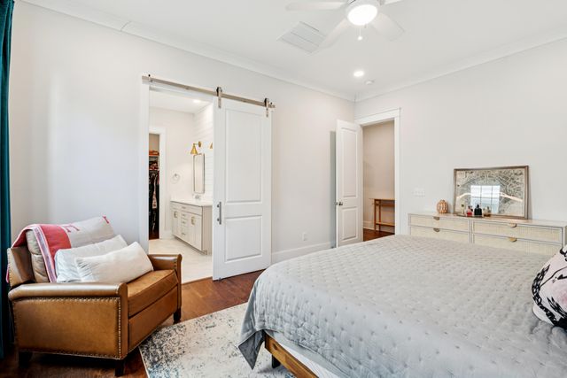 1029 Avenue Of Oaks, Charleston, SC 29407