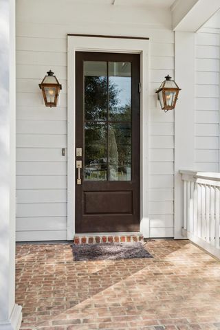 1029 Avenue Of Oaks, Charleston, SC 29407