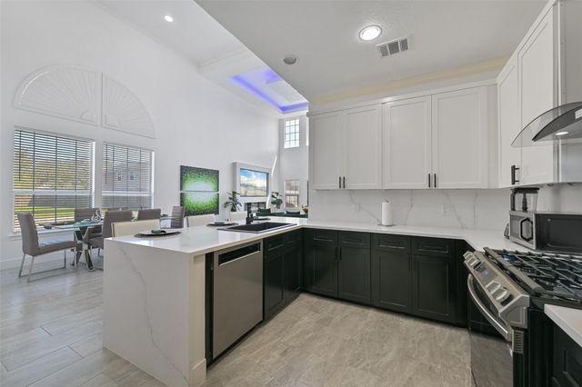 2007 Que Manor Drive, Houston, TX 77090