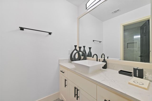 2007 Que Manor Drive, Houston, TX 77090