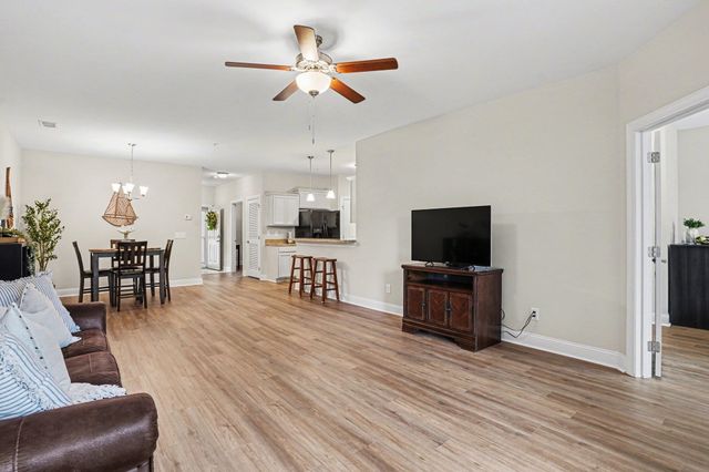 189 Ella Kinley Cir Unit 102, Myrtle Beach, SC 29588