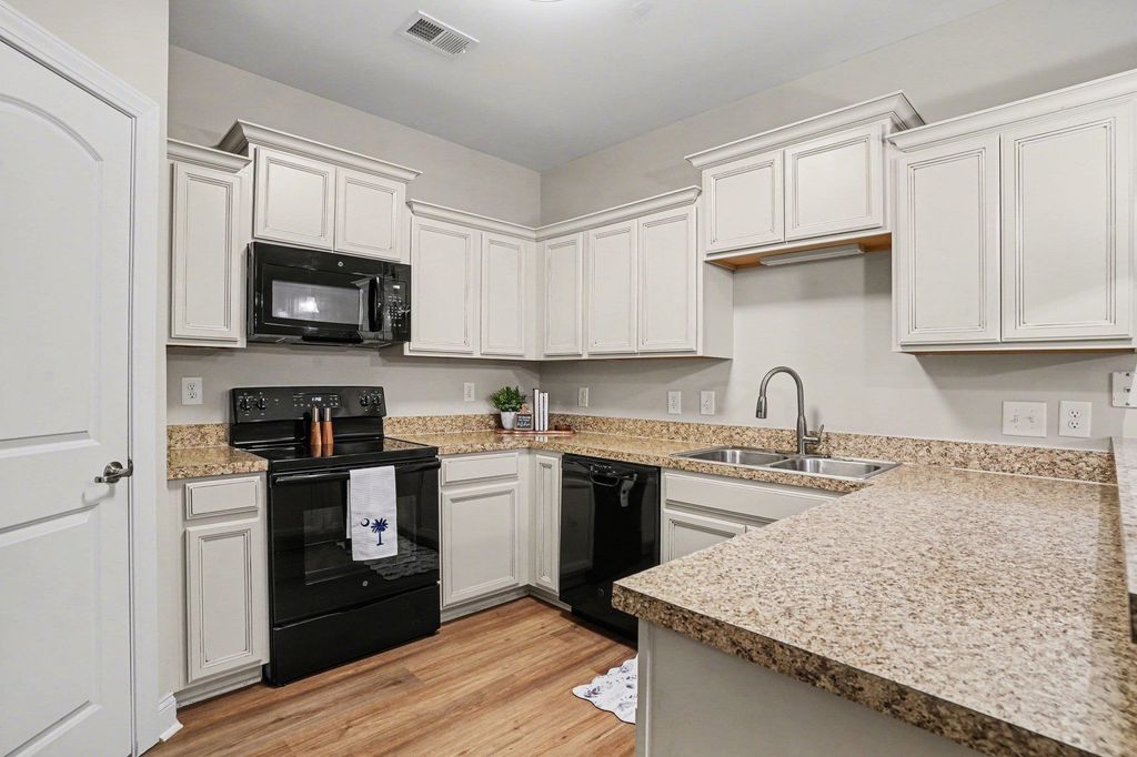 189 Ella Kinley Cir Unit 102, Myrtle Beach, SC 29588 — photo 5