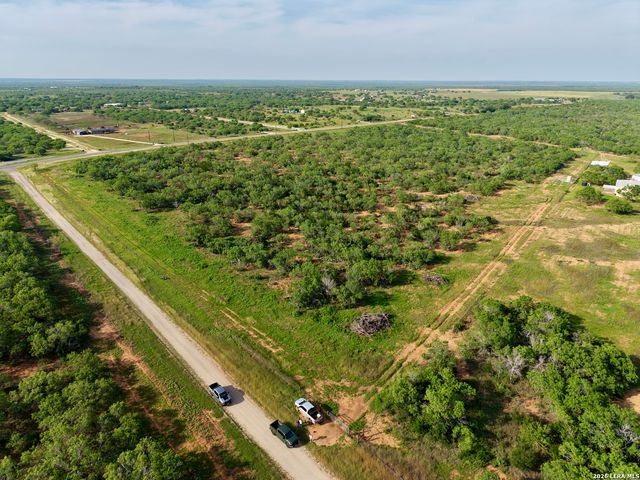 TBD 337 N COUNTY ROAD, Charlotte, TX 78011