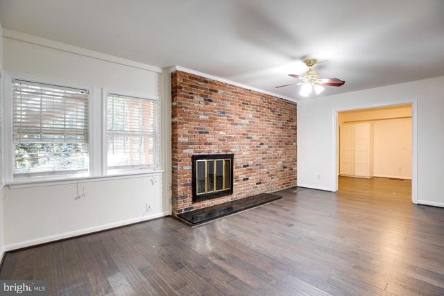 2505 LEEDS RD, Oakton, VA 22124