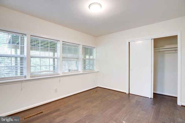 2505 LEEDS RD, Oakton, VA 22124