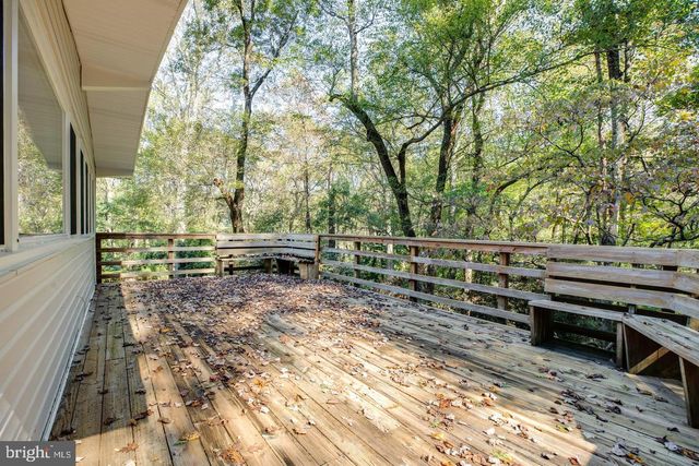 2505 LEEDS RD, Oakton, VA 22124