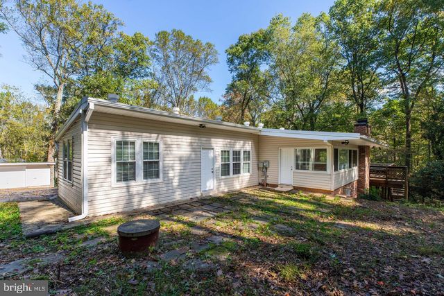 2505 LEEDS RD, Oakton, VA 22124