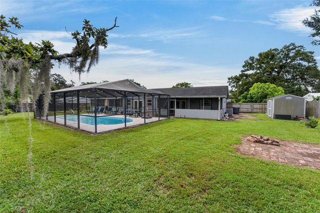 1120 LAKEMONT DRIVE, Valrico, FL 33594