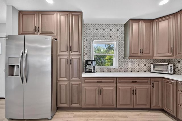 1120 LAKEMONT DRIVE, Valrico, FL 33594