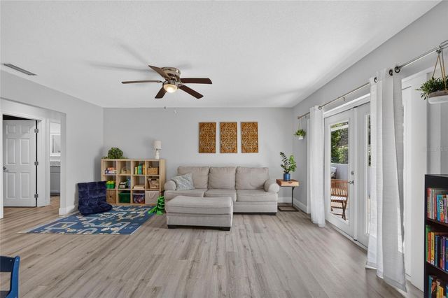1120 LAKEMONT DRIVE, Valrico, FL 33594