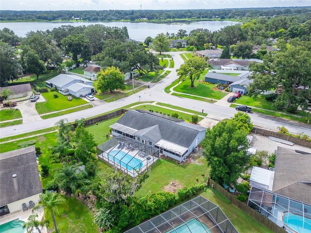 1120 LAKEMONT DRIVE, Valrico, FL 33594