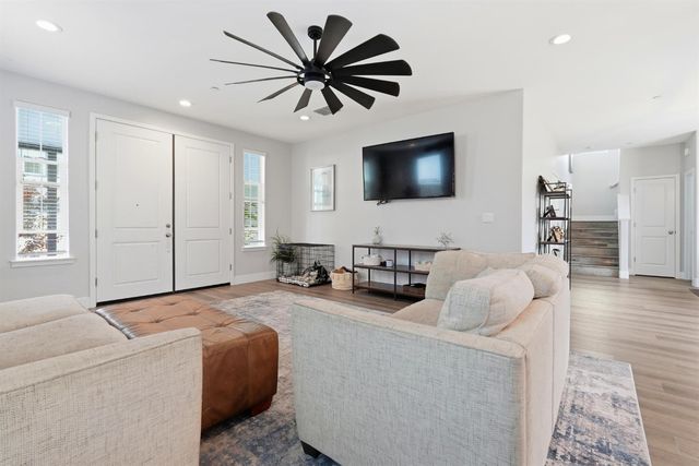 673 Silo St, Folsom, CA 95630