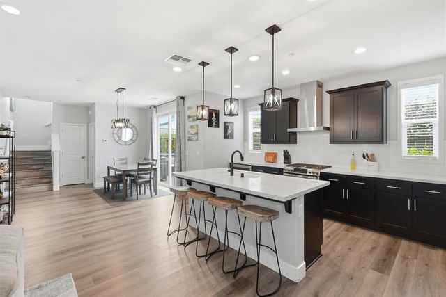 673 Silo St, Folsom, CA 95630