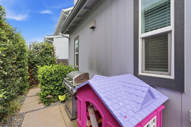 673 Silo St, Folsom, CA 95630