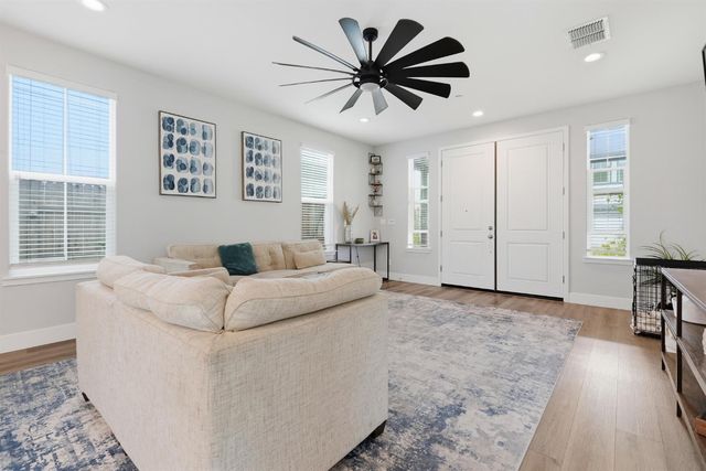 673 Silo St, Folsom, CA 95630