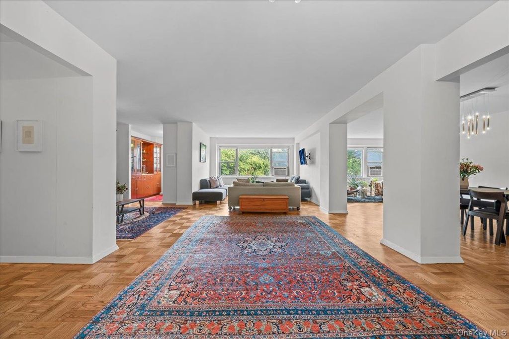 750 Kappock Street 405, Bronx, NY 10463 — exterior