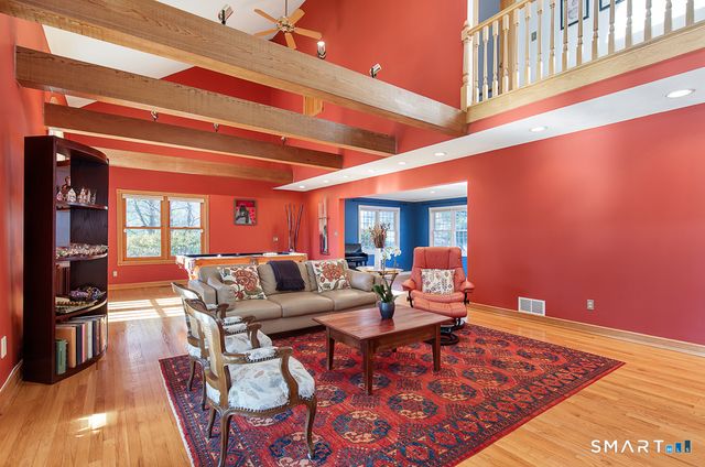 56 Penny Lane, Woodbridge, CT 06525