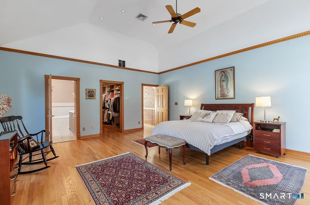 56 Penny Lane, Woodbridge, CT 06525