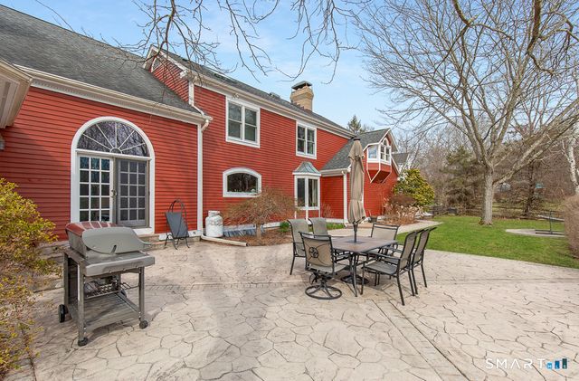 56 Penny Lane, Woodbridge, CT 06525