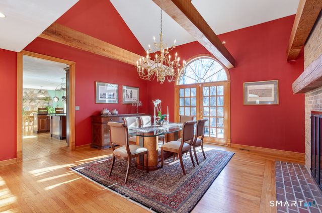 56 Penny Lane, Woodbridge, CT 06525